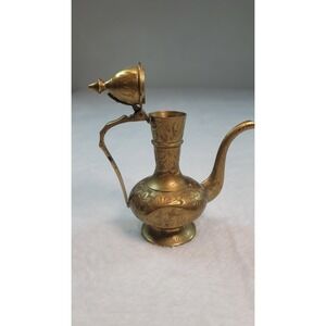 Vintage 5" Ornate Etched Solid Brass Teapot Genie Lamp Pitcher‎ India 15155